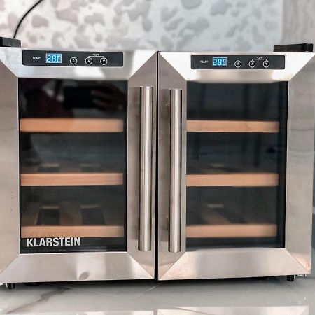 M&P Vip Appartments In Arkadia オデッサ エクステリア 写真