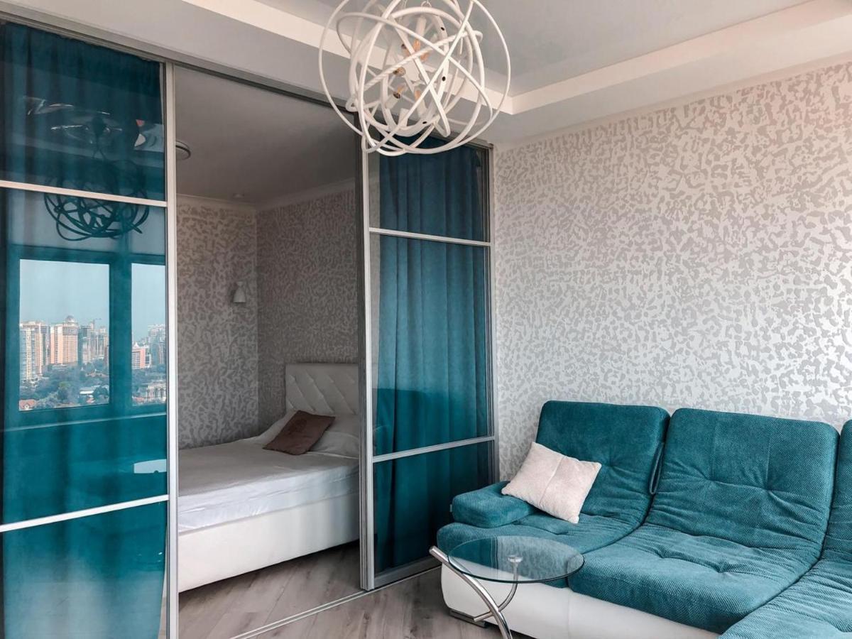 M&P Vip Appartments In Arkadia オデッサ エクステリア 写真