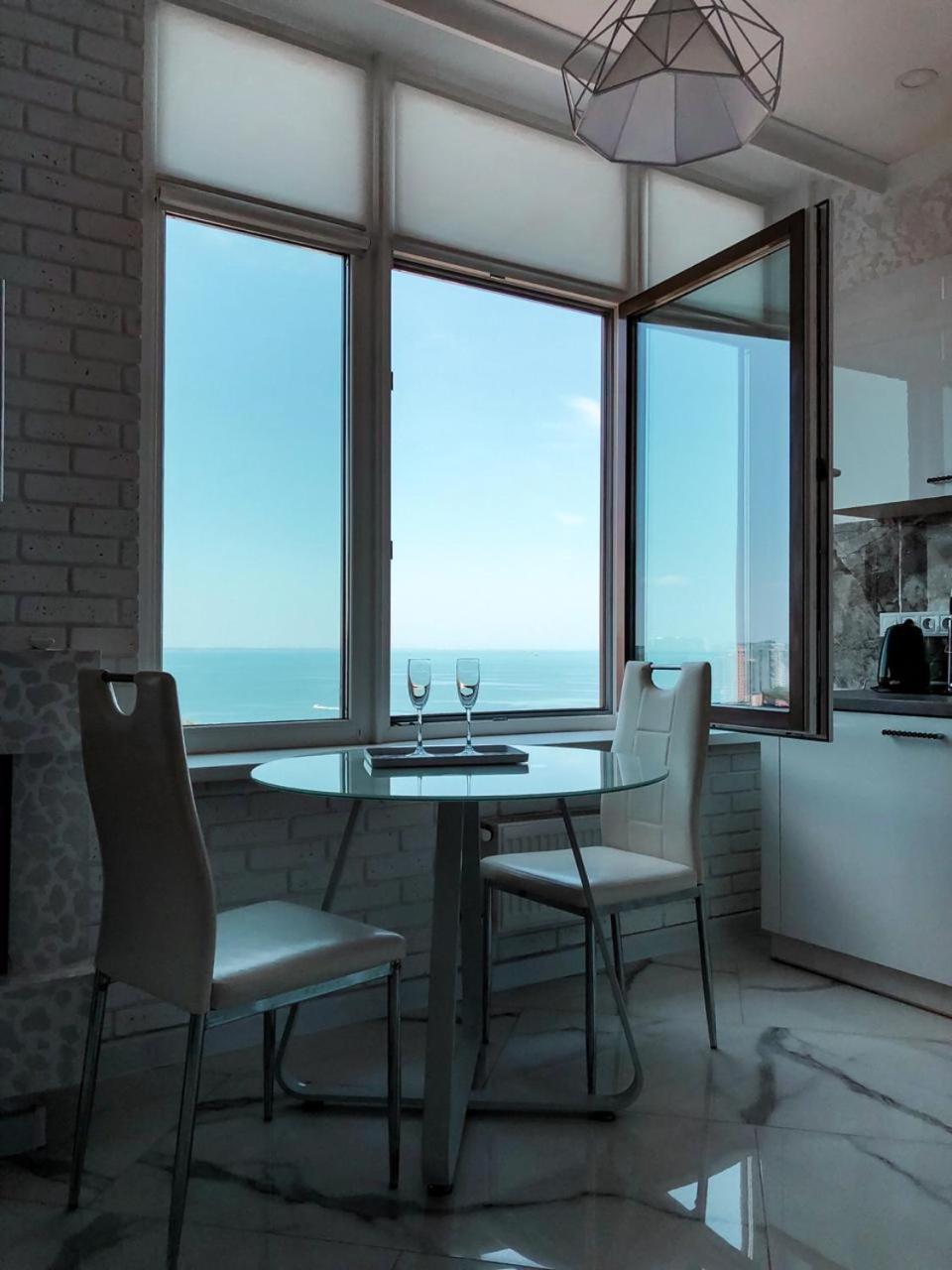 M&P Vip Appartments In Arkadia オデッサ 部屋 写真