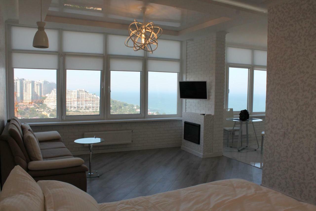 M&P Vip Appartments In Arkadia オデッサ エクステリア 写真