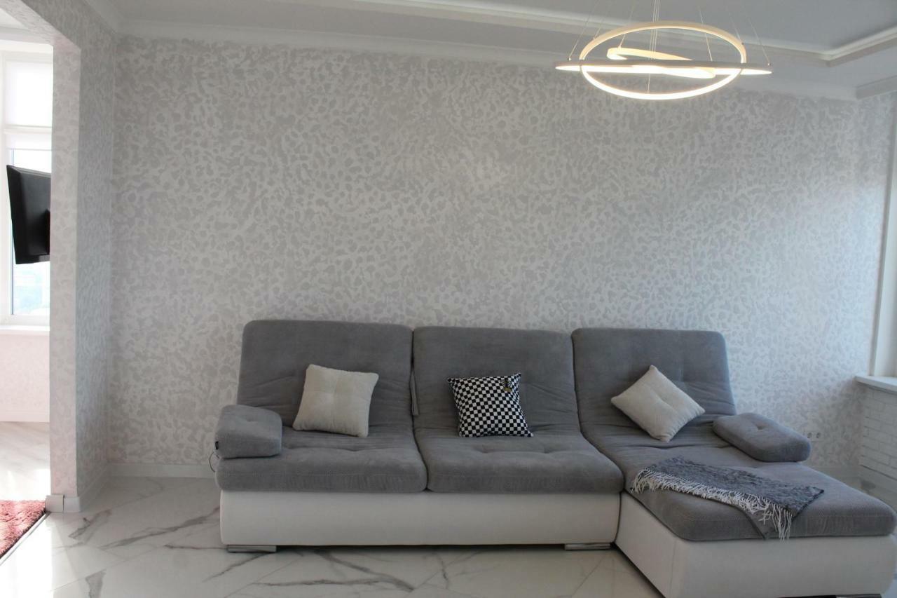 M&P Vip Appartments In Arkadia オデッサ エクステリア 写真
